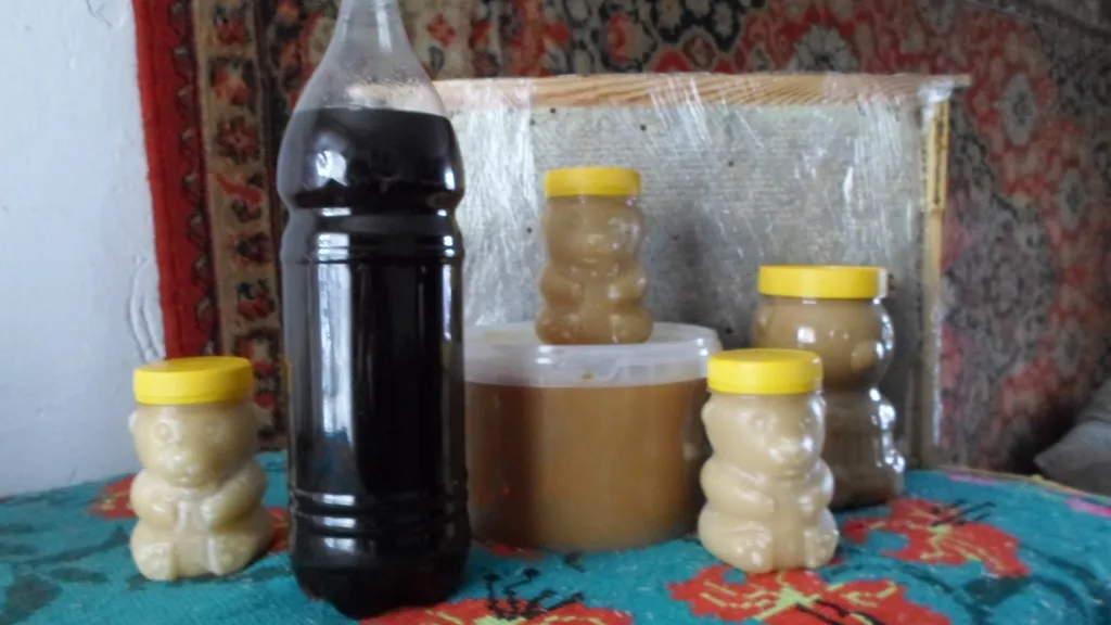 мёд с Алтая 100  руб. кг. в Бийске